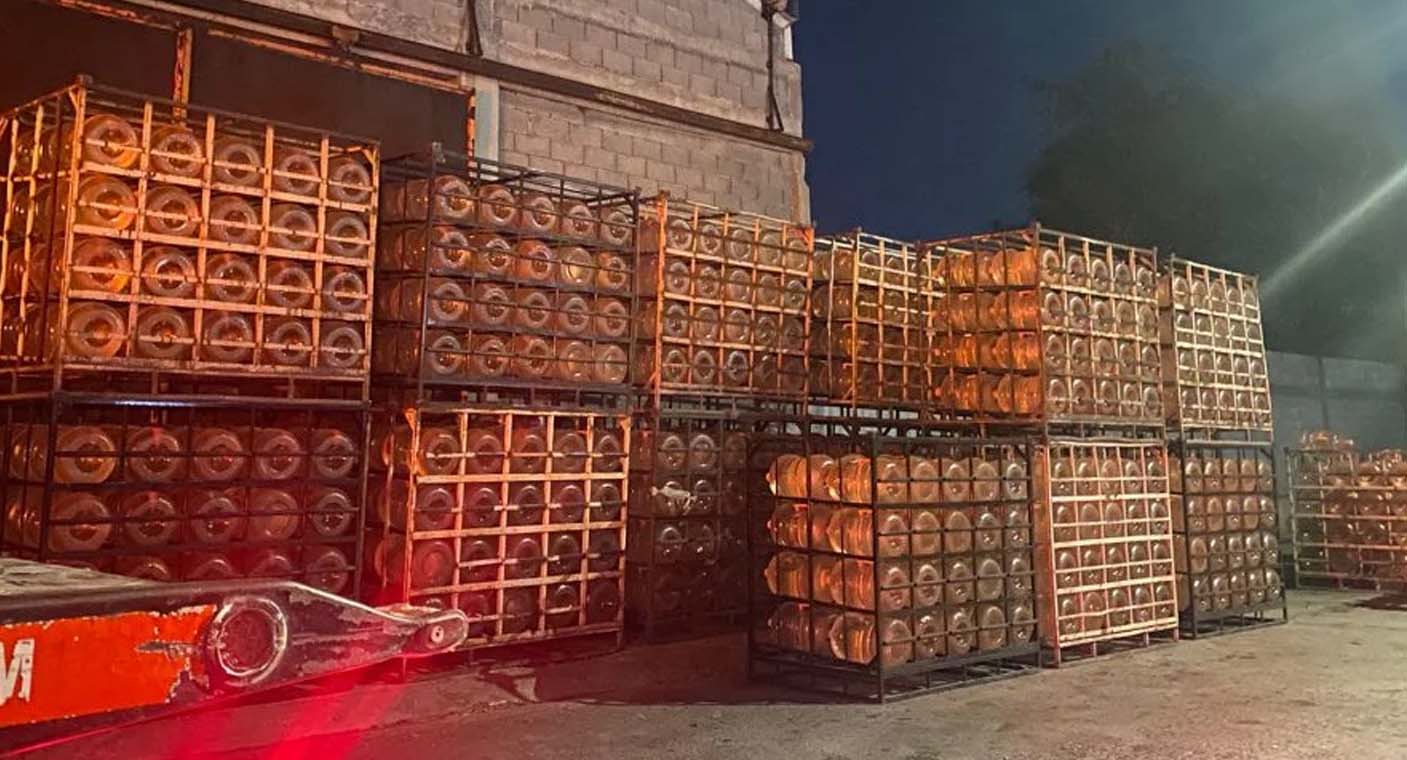 Autoridades en Nuevo León decomisan 1,120 garrafones con agua que fueron robados