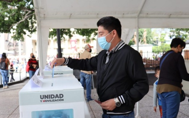 Acarreados de la elección de Morena denuncian incumplimiento de pagos