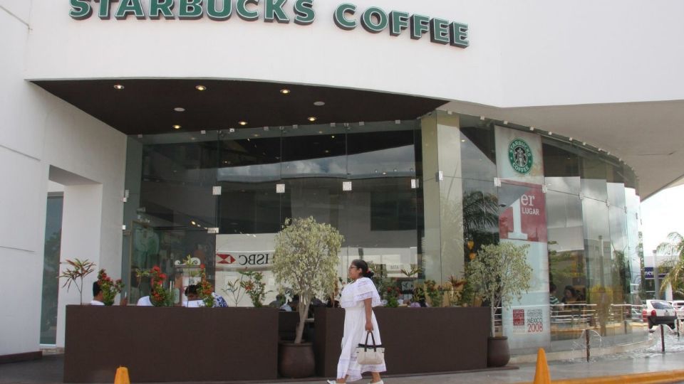 ¿Por qué fue embargada por el SAT la empresa dueña de VIPS y Starbucks?