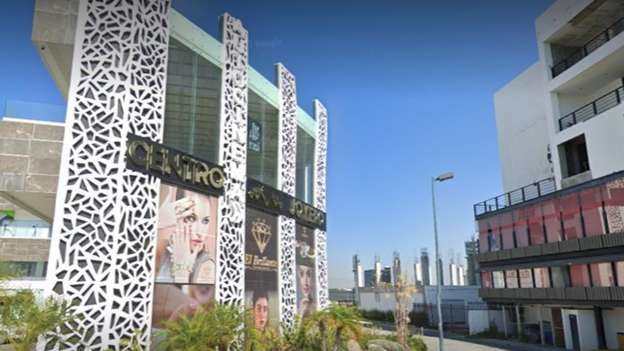 Asaltan joyería en Lomas de Angelópolis 