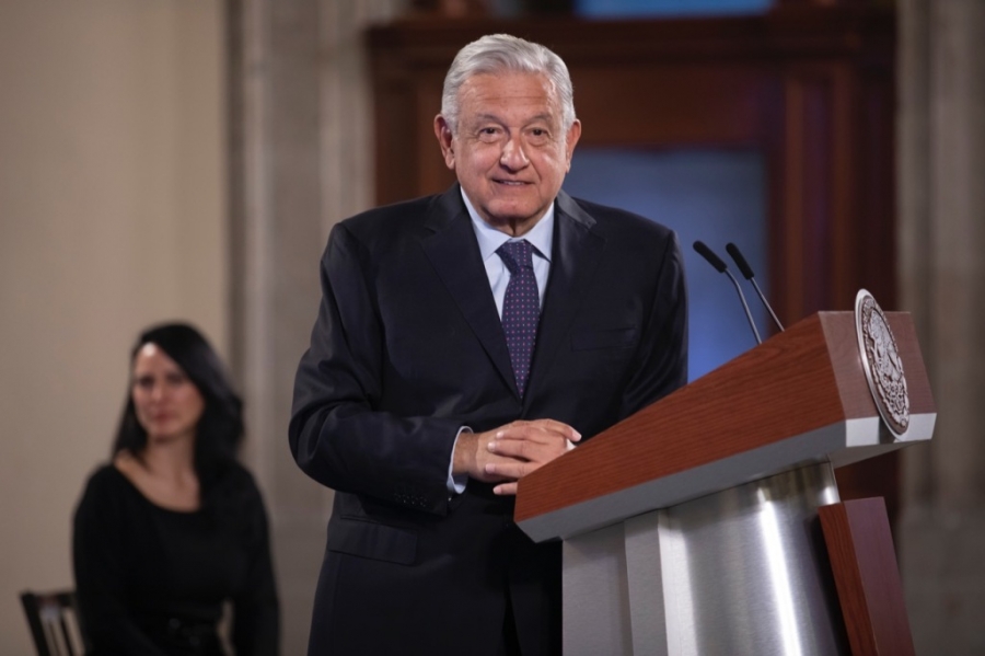 Garantiza AMLO subsidio a gasolinas para lo que resta del 2022; precios "no aumentarán este año"