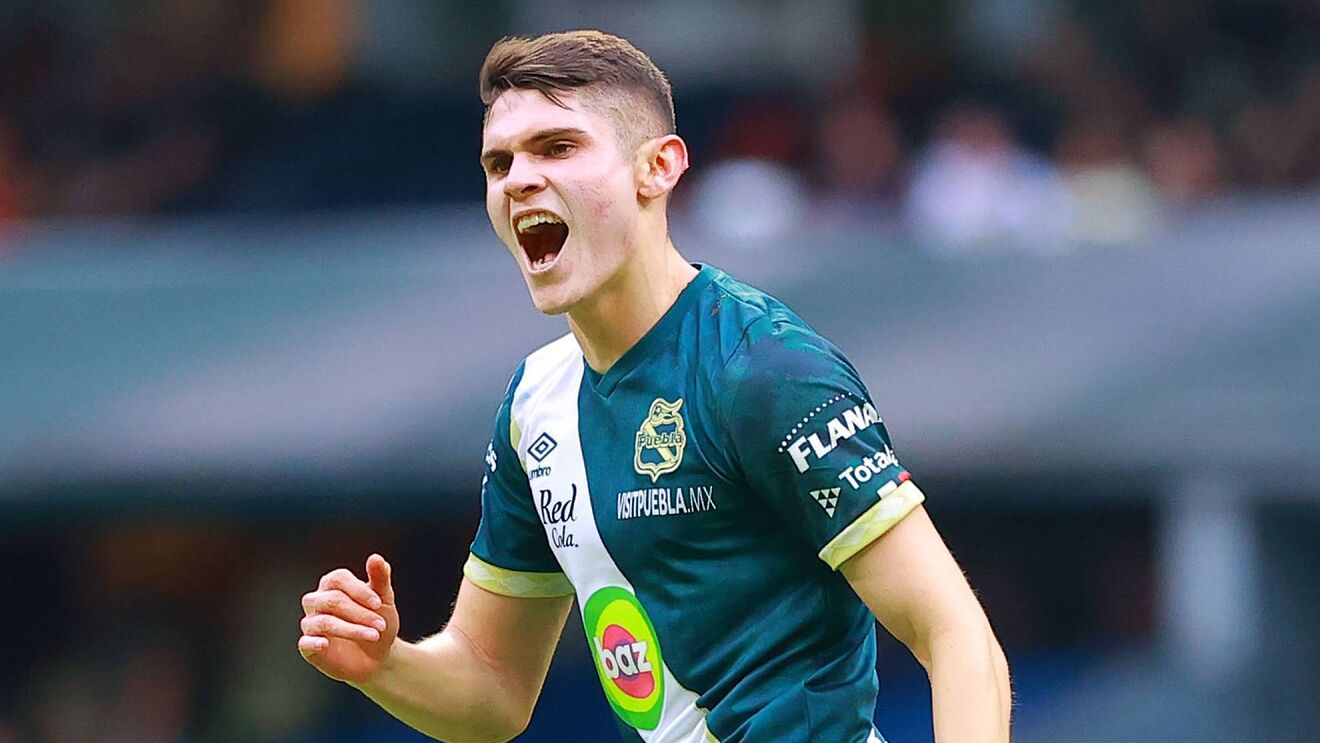 Israel Reyes y Maxi Araújo no saldrán del Puebla 