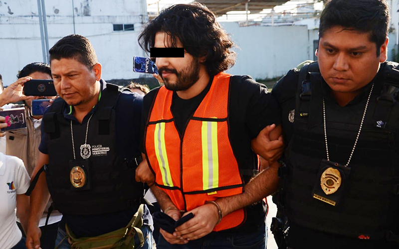 Marlon 'N' presunto feminicida llegó a audiencia inicial en sala de juicios orales en Veracruz