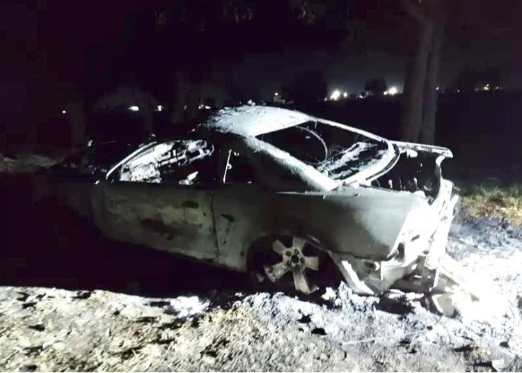 La violencia no cesa en Tecamachalco; encuentran vehículo calcinado con dos cuerpos