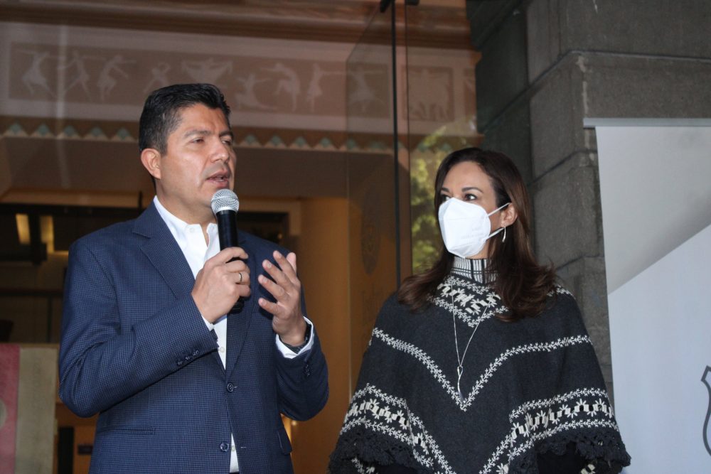 Celebra Eduardo Rivera propuesta para desaparecer cinco juntas auxiliares