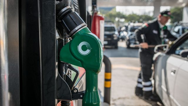 Gasolina mantendrá su precio pese a inflación; SHCP aplicará  estímulo fiscal de 100% para evitar el aumento