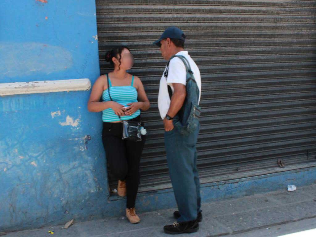 Se buscan alternativas para sexoservidoras, no legalizar sus servicios: Eduardo Rivera