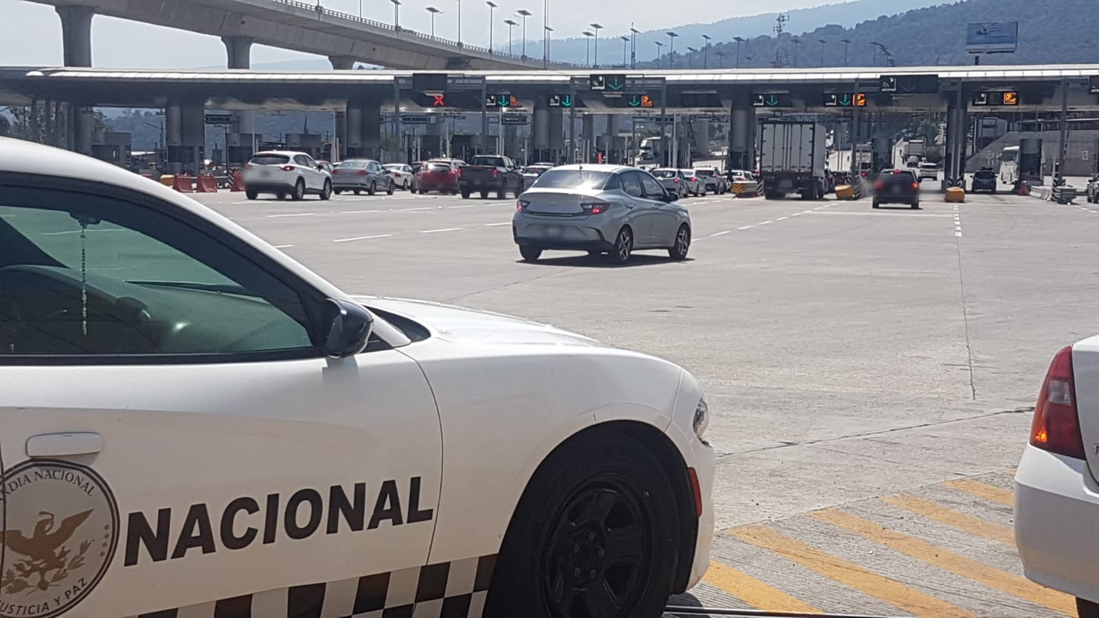 Por puente, vacacionistas buscan salir de CDMX pese ese a posible bloqueo de manifestantes