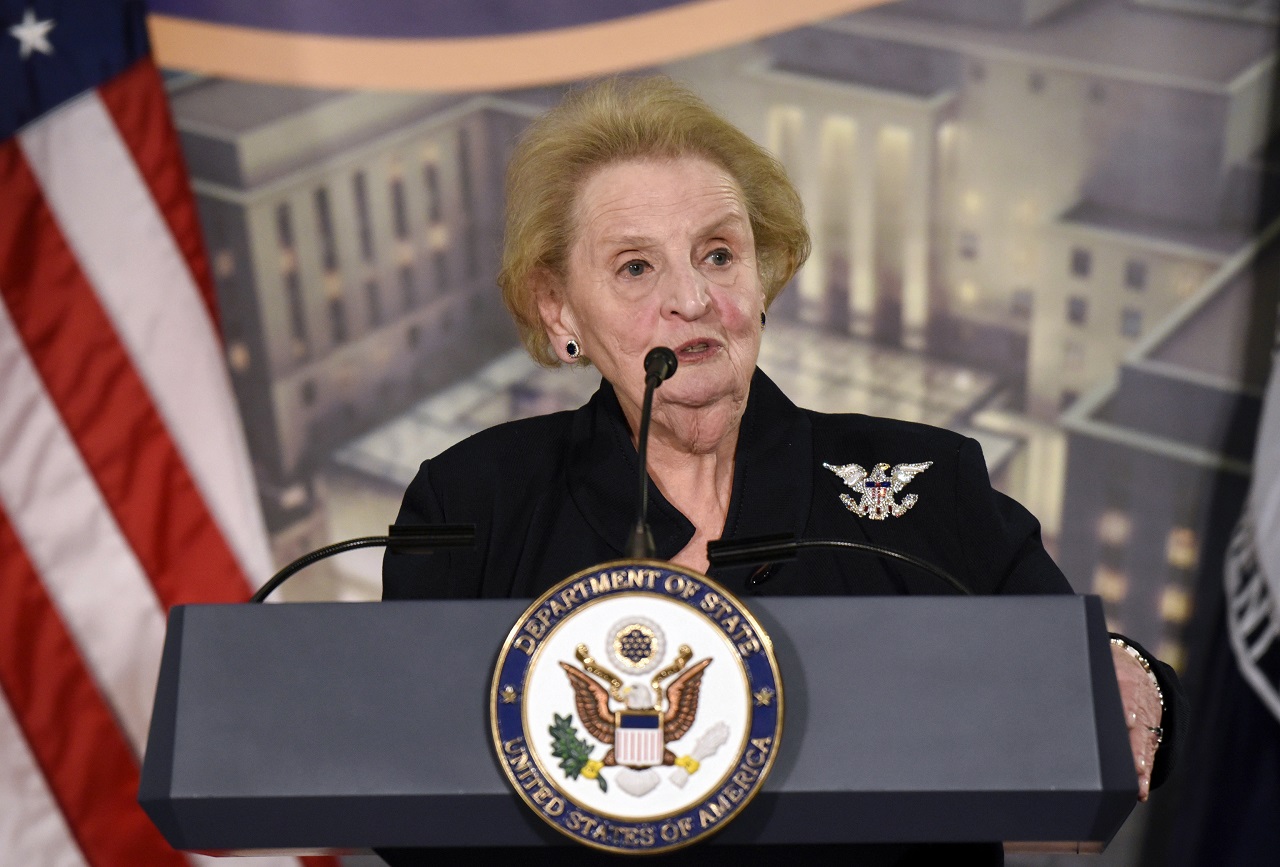 Falleció Madeleine Albright, la primera mujer secretaria de Estado de EEUU