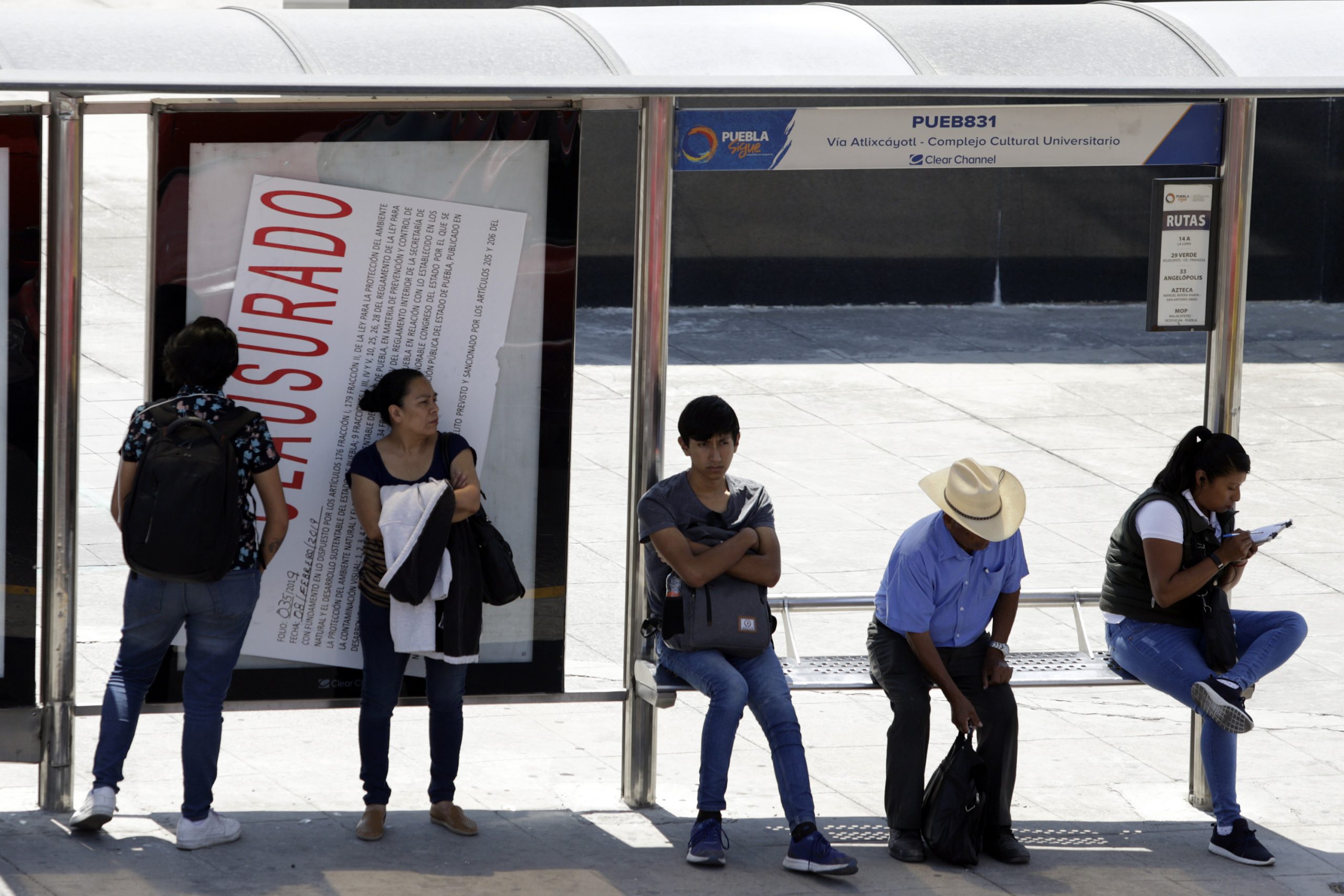 Ayuntamiento de Puebla abrirá licitación para renovar paraderos