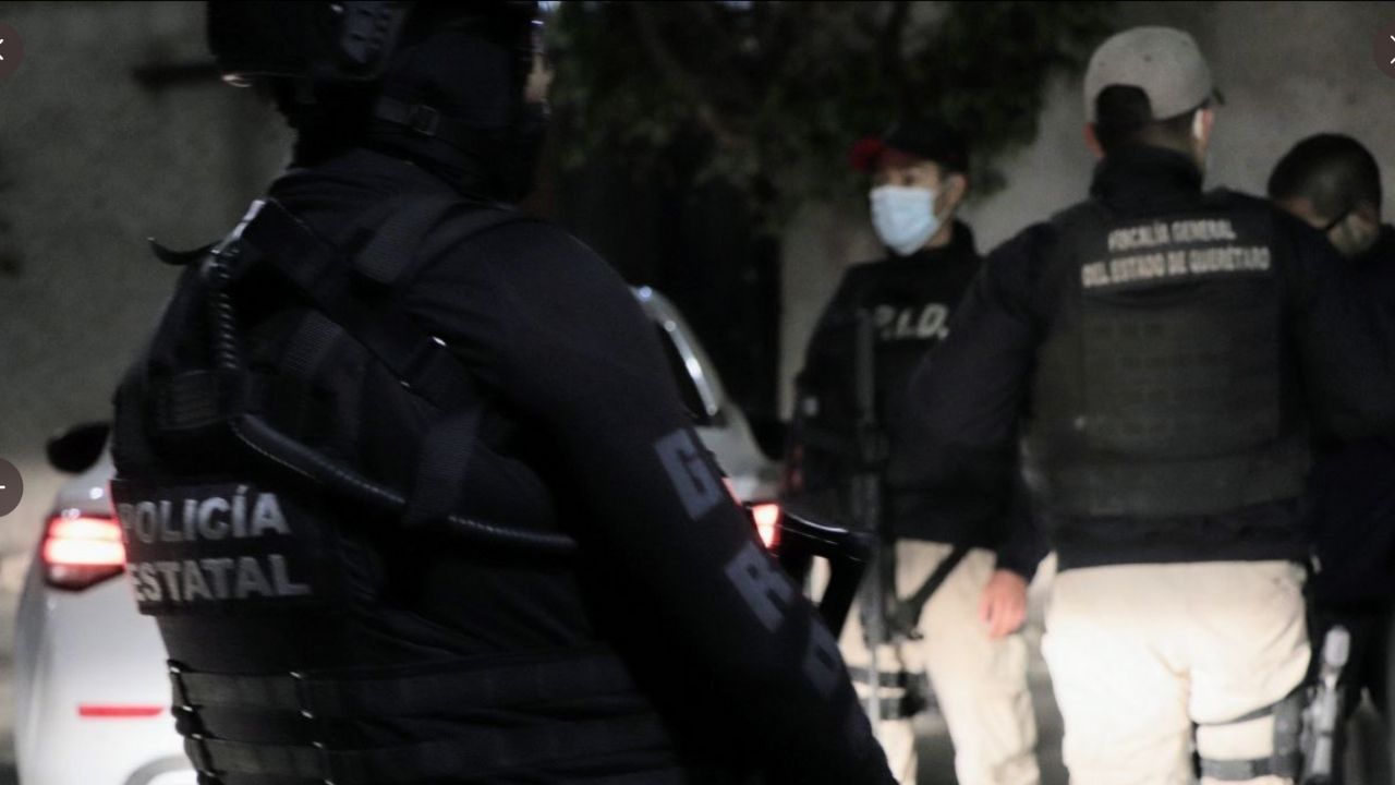 Detienen a 4 policías de Querétaro por su presunta participación en los hechos violentos en el Corregidora