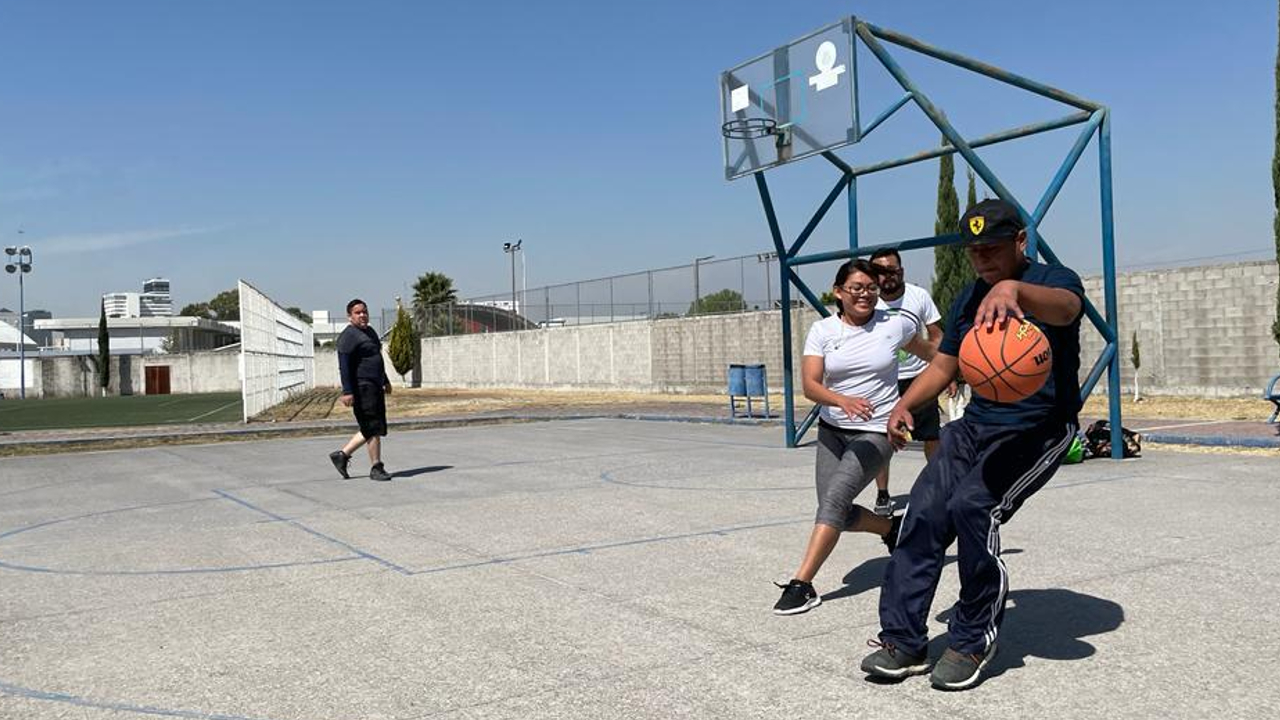 Policías de San Andrés Cholula se enfrentaron y convivieron en torneos de diferentes ramas deportivas