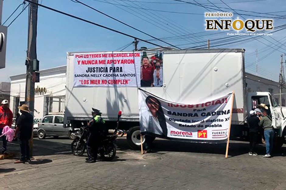 Tecamachalquenses le exigen justicia a Ignacio Mier Velazco