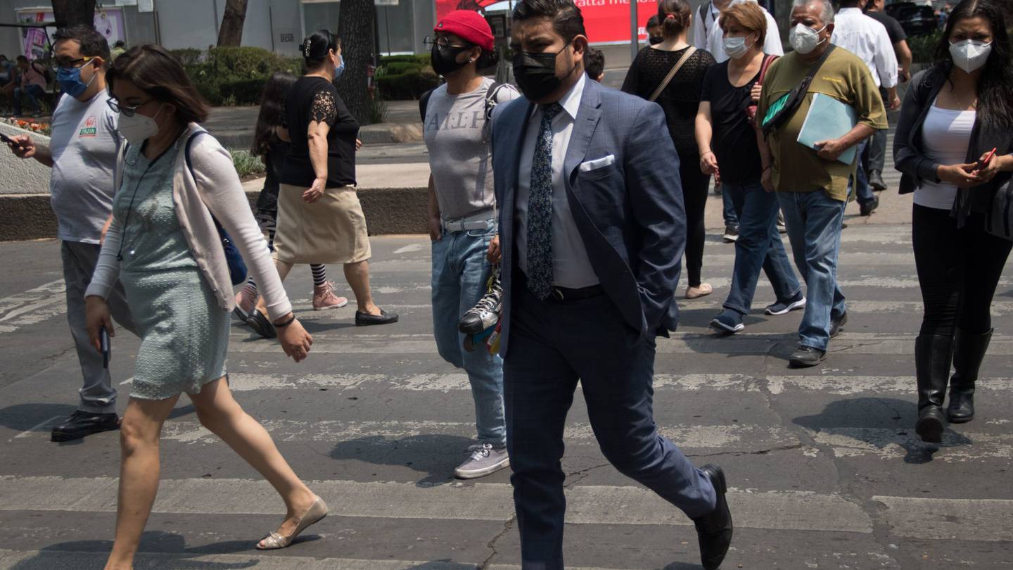 Población ocupada en México sube a 56.1 millones en febrero: Inegi