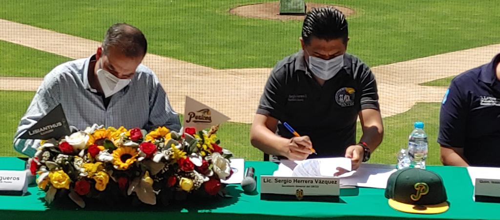 Pericos de Puebla firmó contrato con Sindicato de Trabajadores del Seguro Social