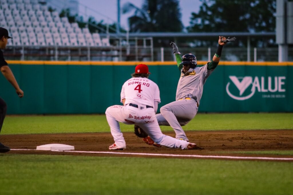 Pericos ganó el tercer juego en Veracruz y se llevó su cuarta serie al hilo