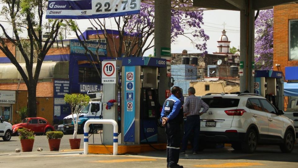 Hacienda cumple 3 meses del 100 por ciento de estímulo fiscal al IEPS a la gasolina Magna, Premium y al Diésel.