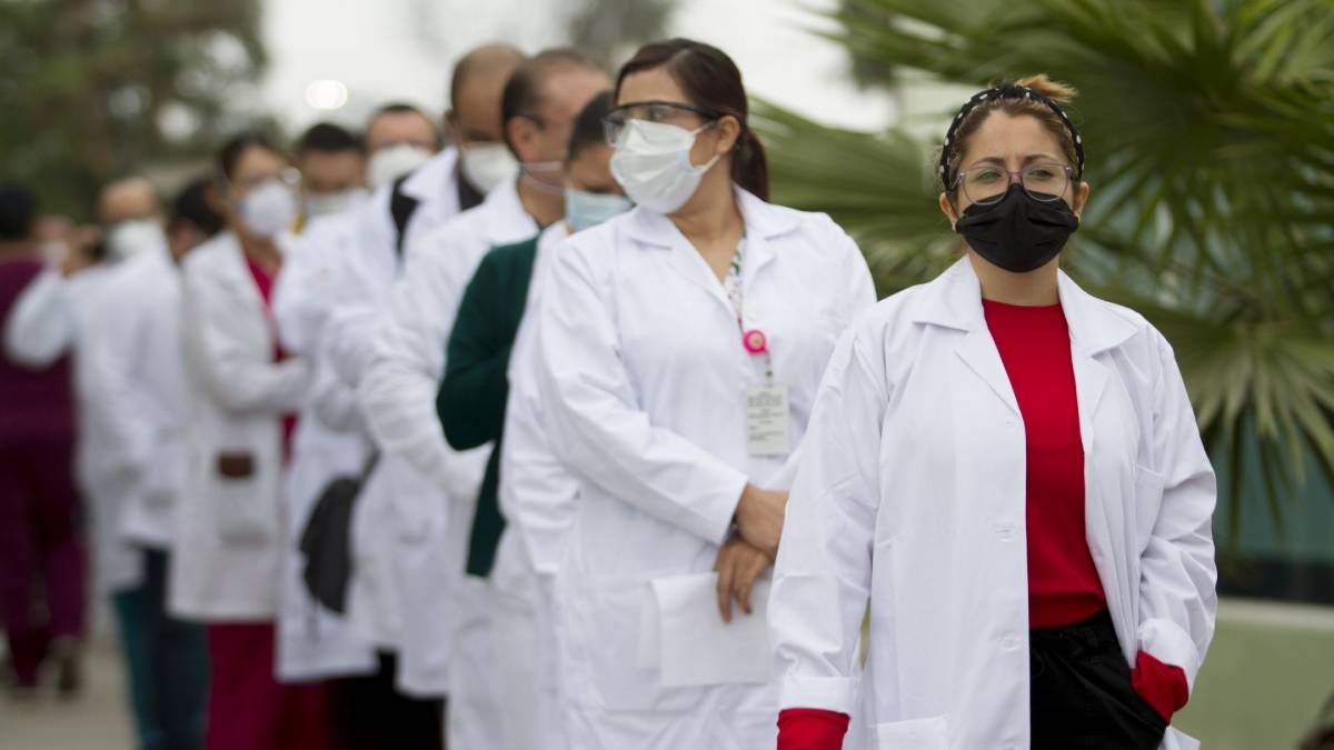 Gobierno federal abre convocatoria para contratación de médicos especialistas