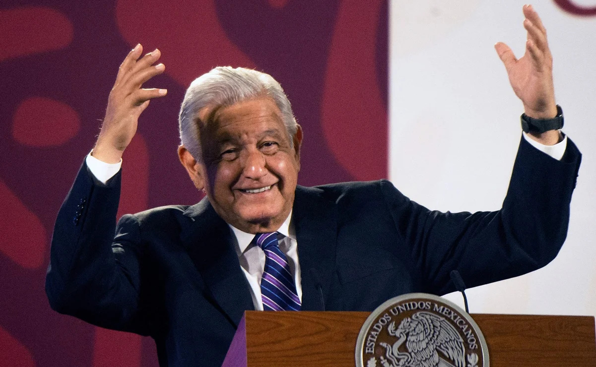 Destaca AMLO descenso considerable de fallecimientos por Covid-19 en el país