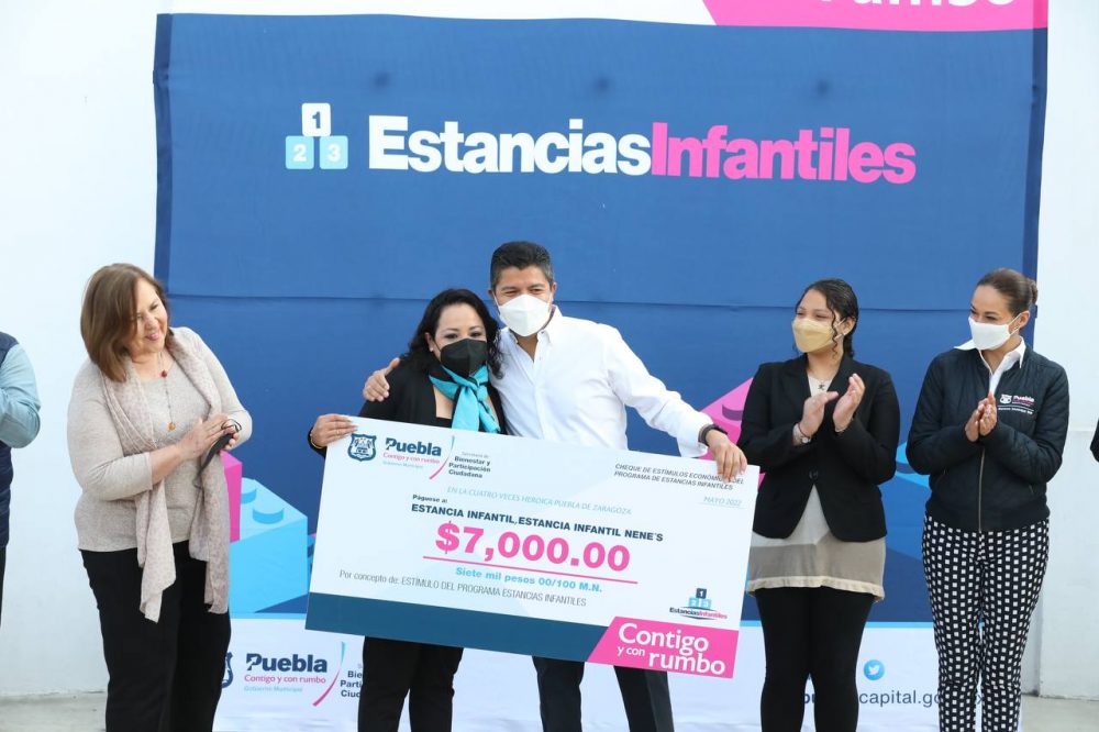 Ayuntamiento entrega estímulos y apoyos del programa “Estancias Infantiles”