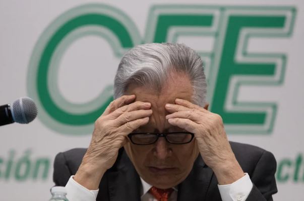 La CFE de Manuel Bartlett gastó 700 millones en ropa de Liverpool