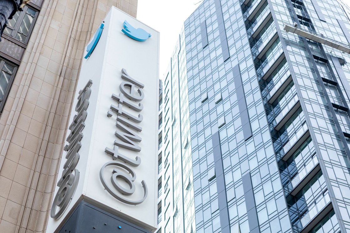 Twitter cierra sus oficinas temporalmente  tras reportes sobre renuncias masivas