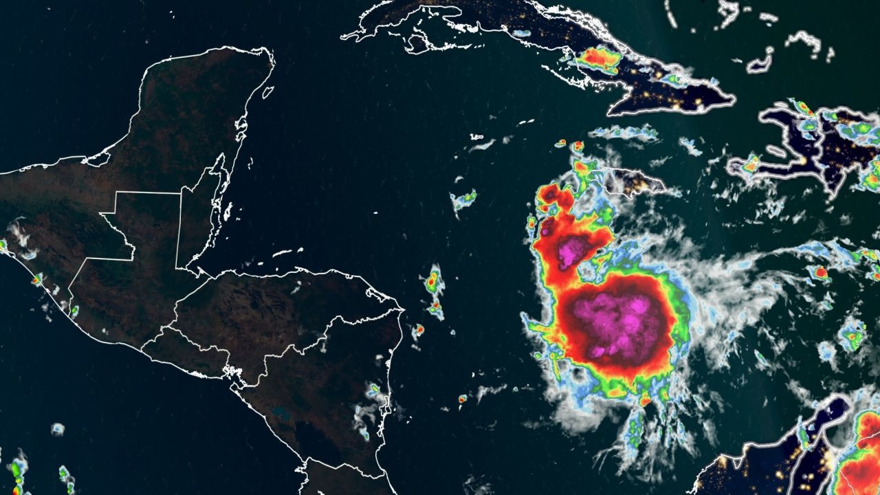 Se formó Tormenta Tropical Lisa a 980 km de Quintana Roo