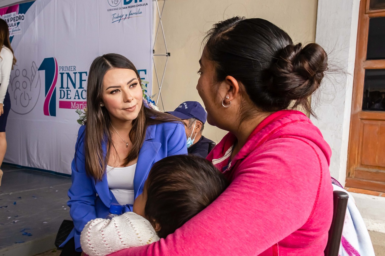 Rinde María de la Barreda su Primer Informe frente al DIF Cholula