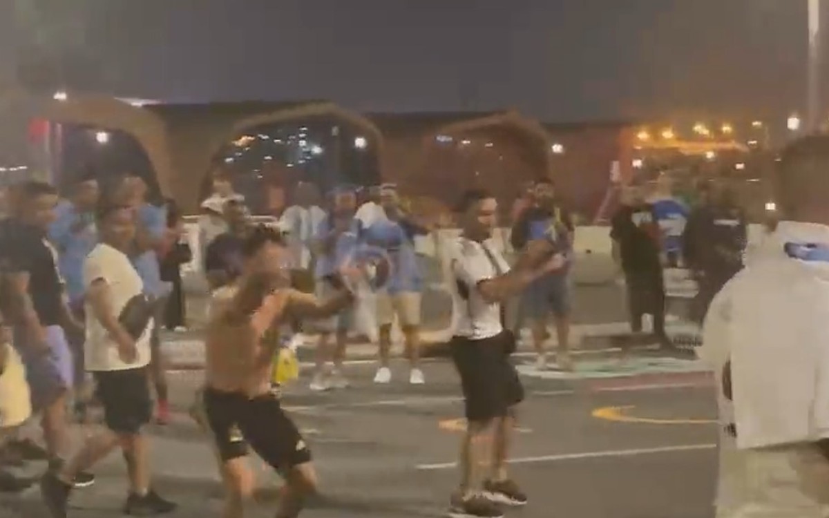 (Video) Se desató el zafarrancho entre mexicanos y argentinos en Qatar, previo al partido del sábado