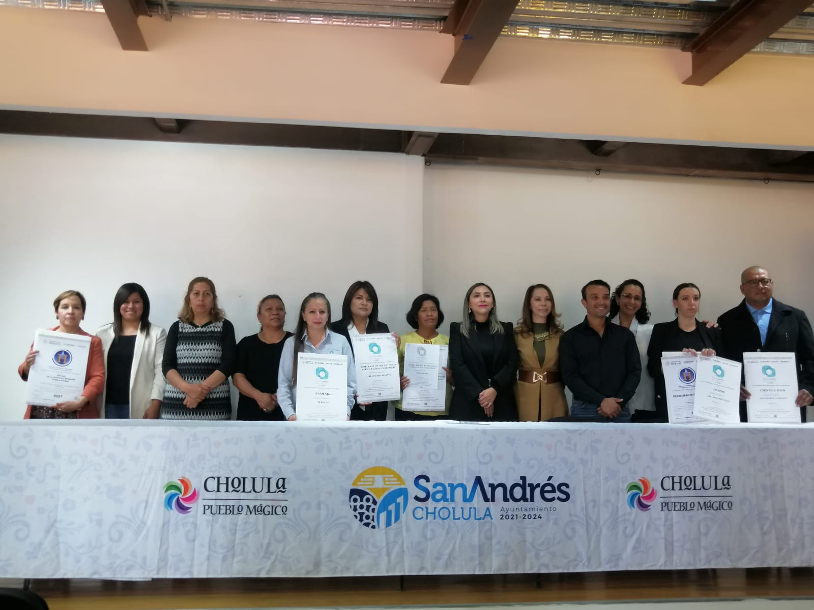 Entrega SACH certificaciones de Distintivo H y Sello de Calidad Punto Limpio a 4 empresas