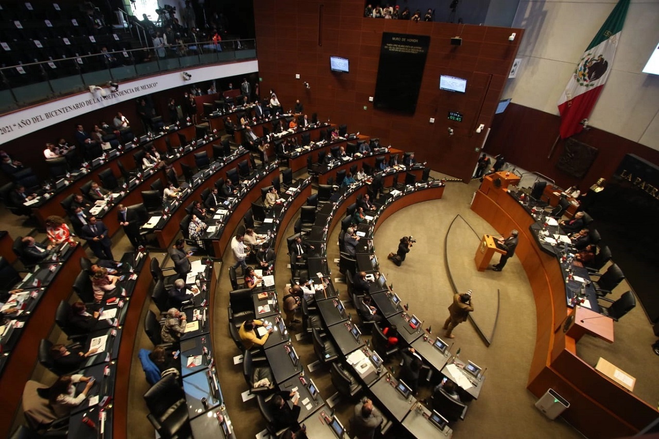 Aprueba senado reforma para aumentar días de vacaciones; pasarán de 6 a 12 días de descanso