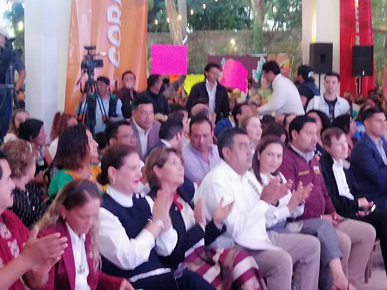  Rinde 1er Informe Legislativo Tonantzin Fernández Díaz en San Pedro Cholula