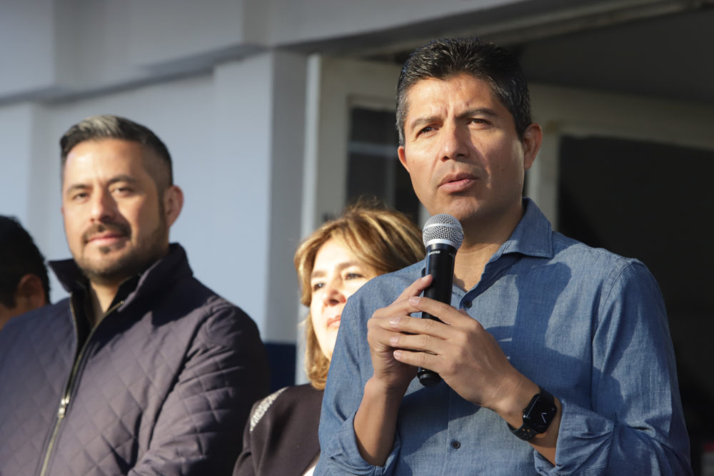 Eduardo Rivera a favor de reformas que regulen fiestas y alcohol en Puebla