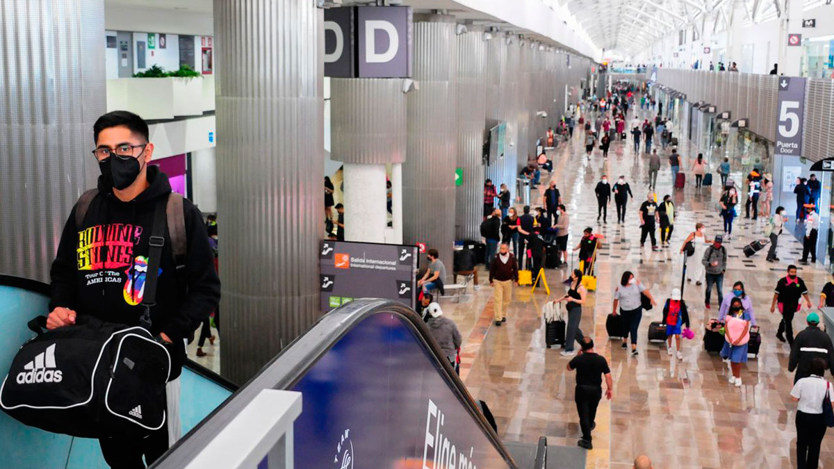 México elimina uso obligatorio de cubrebocas en vuelos y salas de espera de aeropuertos