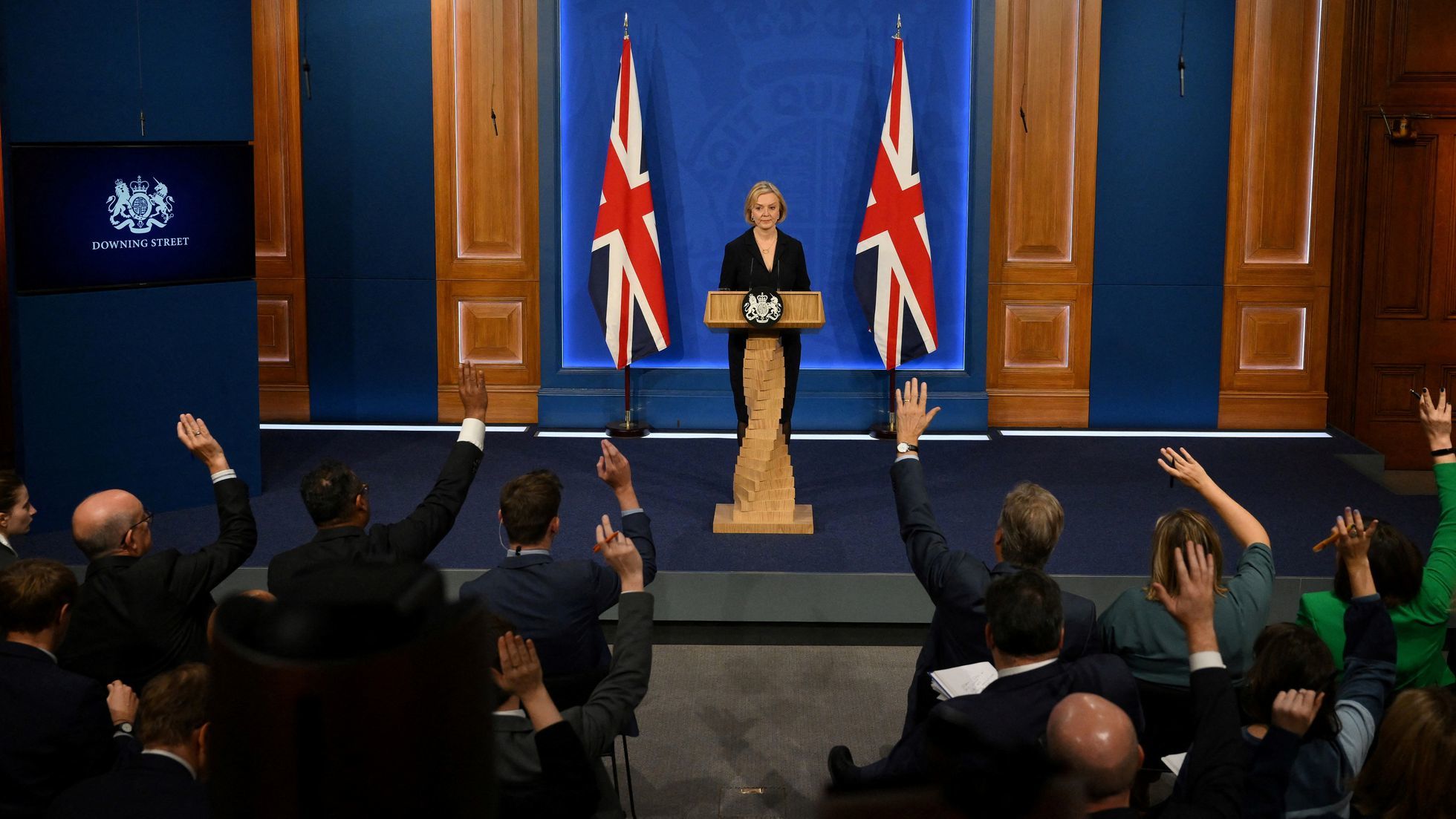 Anuncia Liz Truss incremento al impuesto a las sociedades para “tranquilizar a los mercados”