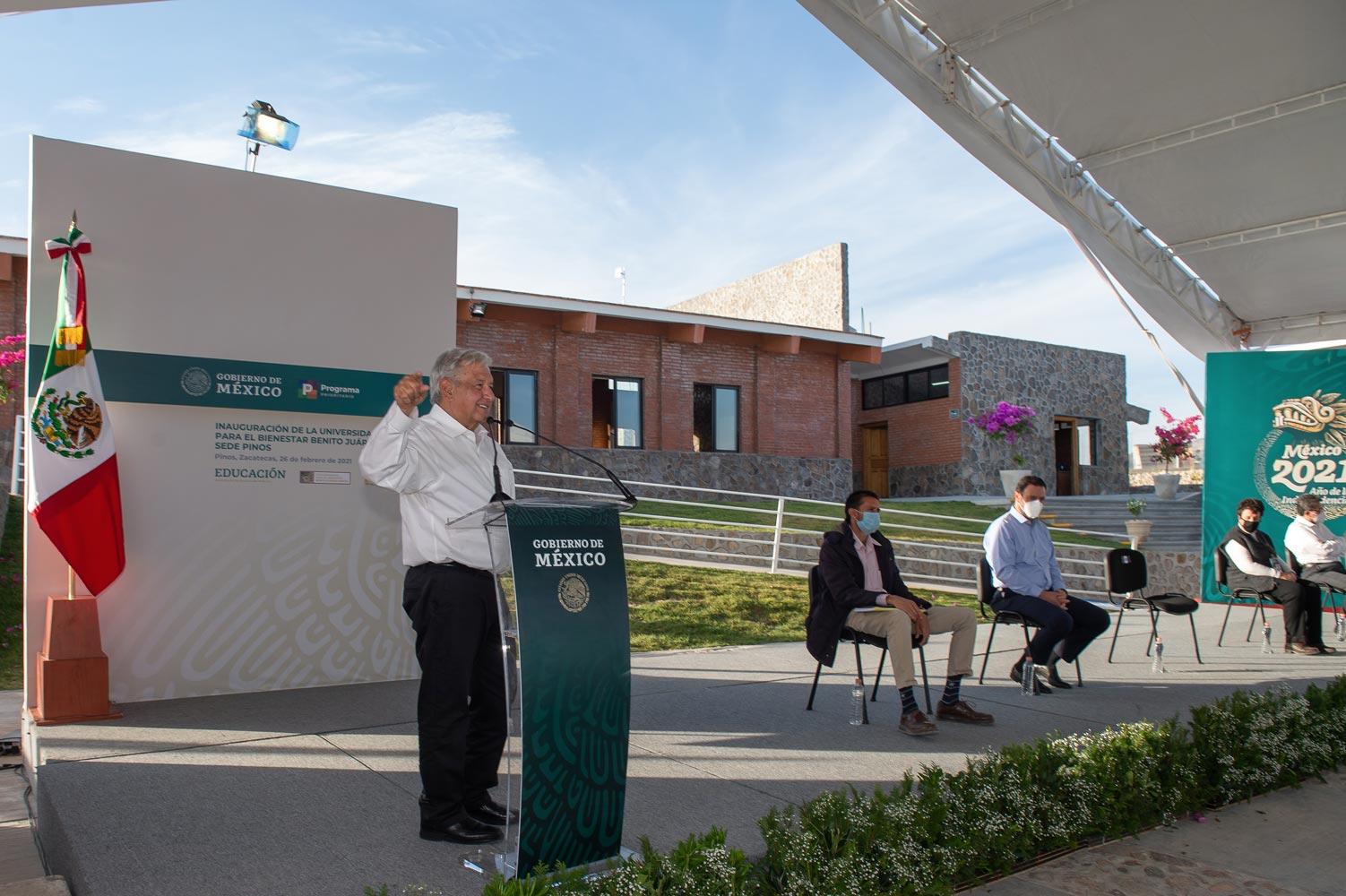 Alumnos de las universidades del Bienestar denunciaron carencias en planteles y planes de estudio