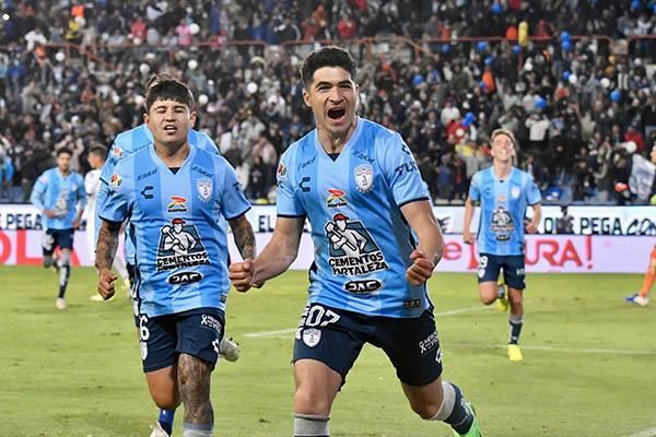 Pachuca aplastó a Monterrey y está a un lado de la final 