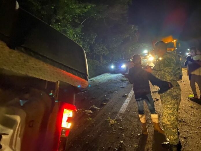 Reportan 4 militares heridos por volcadura de camioneta de la Sedena en Chiapas