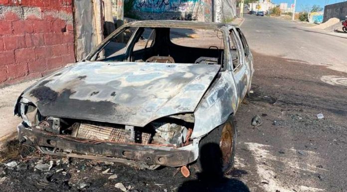 Detienen a mujer por incendiar auto con su pareja dentro,  la víctima fue calcinada en su totalidad