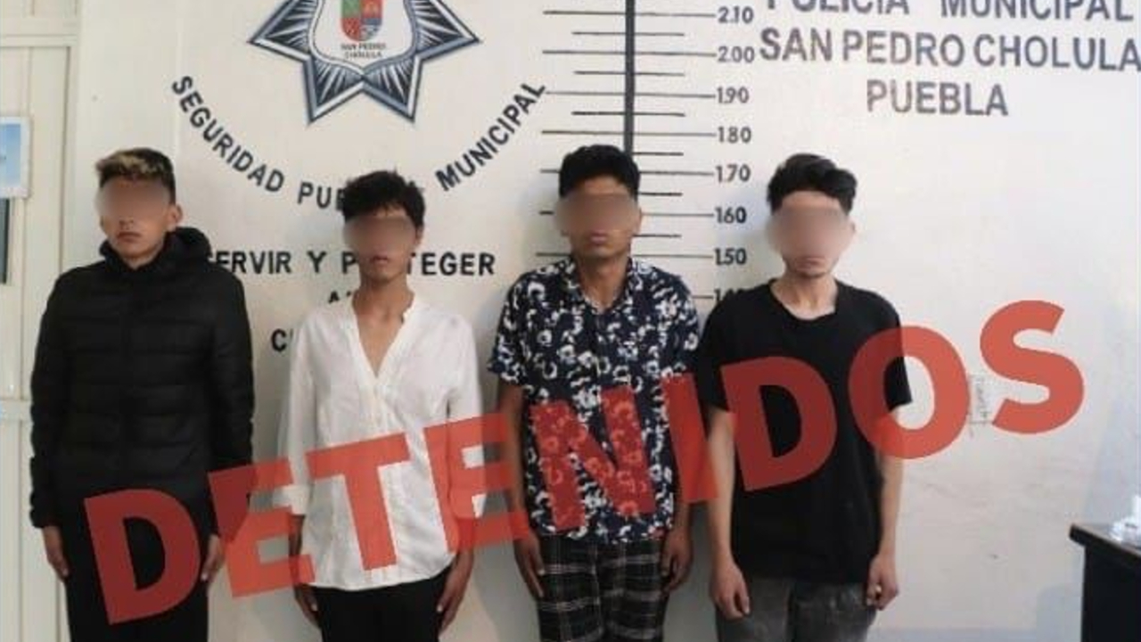 Detienen en San Pedro Cholula a presuntos integrantes de banda dedicada al robo de vehículos de plataforma 
