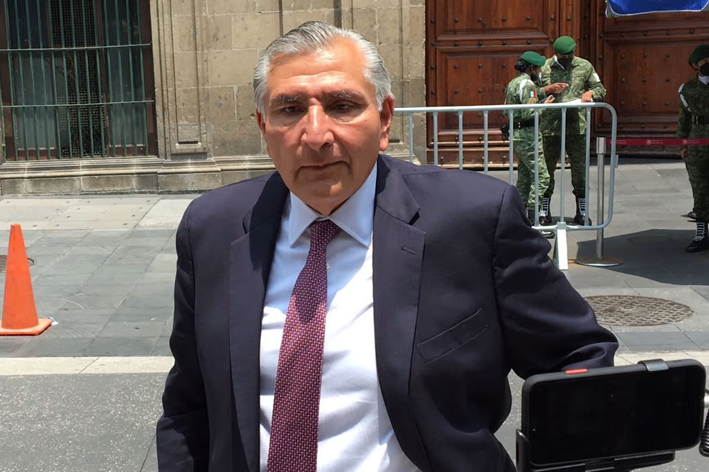 Asegura Adán López que de aprobarse minuta sobre Fuerzas Armadas no sería necesaria la consulta