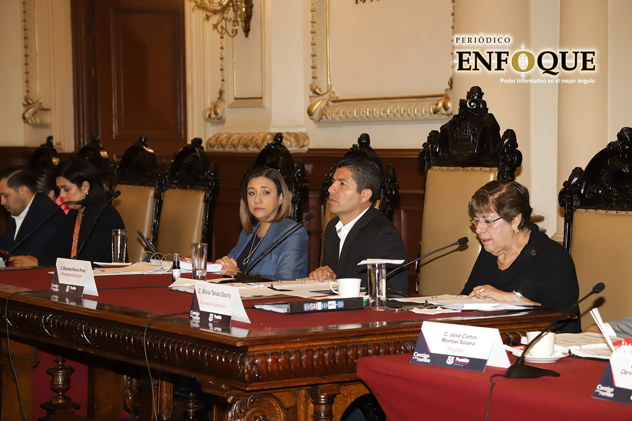 Cabildo aprueba publicación de concesiones para espacios publicitarios, servicio de recolección y manejo de residuos