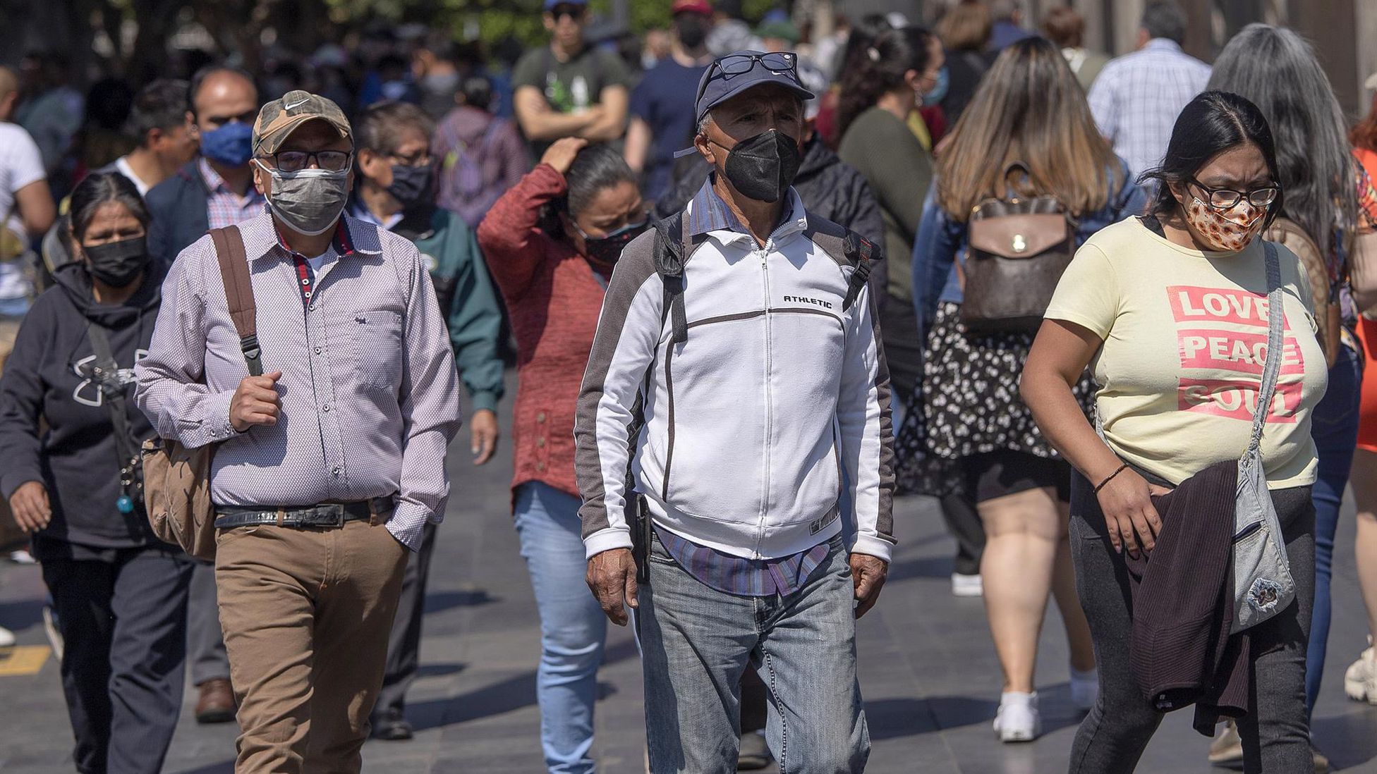 México registra en las últimas horas 2,886 contagios y 44 muertes por Covid-19