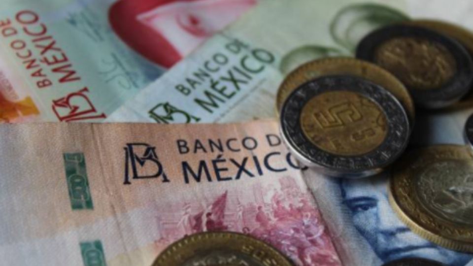 Celebra AMLO crecimiento económico del 2.9% en agosto
