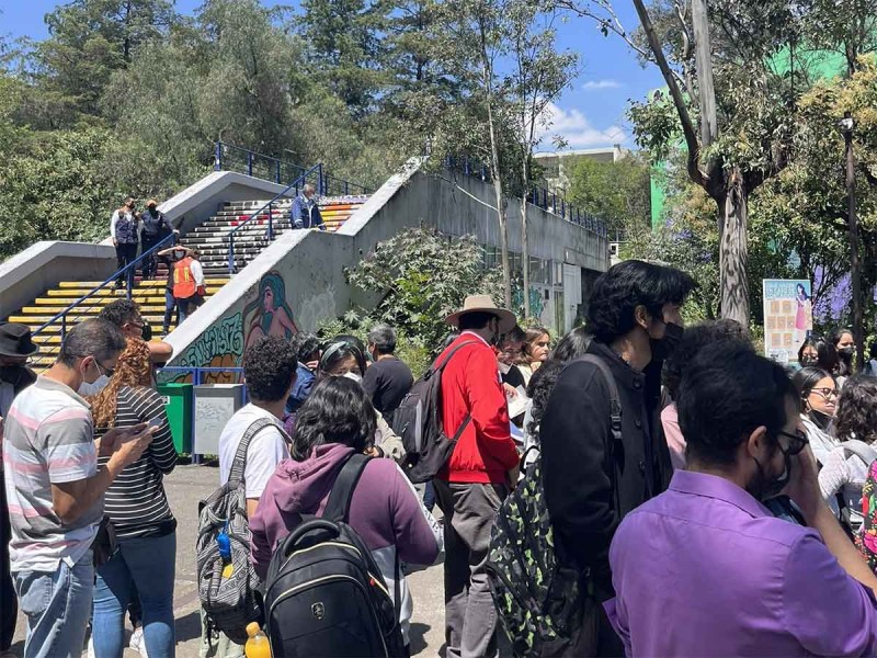 Desalojan Facultad de Ciencias Políticas y Sociales de la UNAM; actividades se reanudarán hasta nuevo aviso