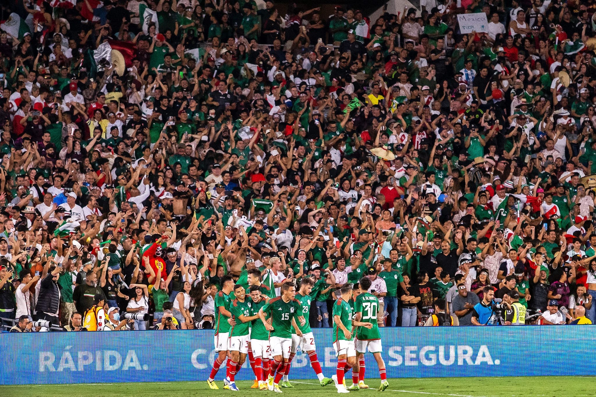 A pesar de victoria sobre Perú, la Selección Mexicana sigue generando dudas 