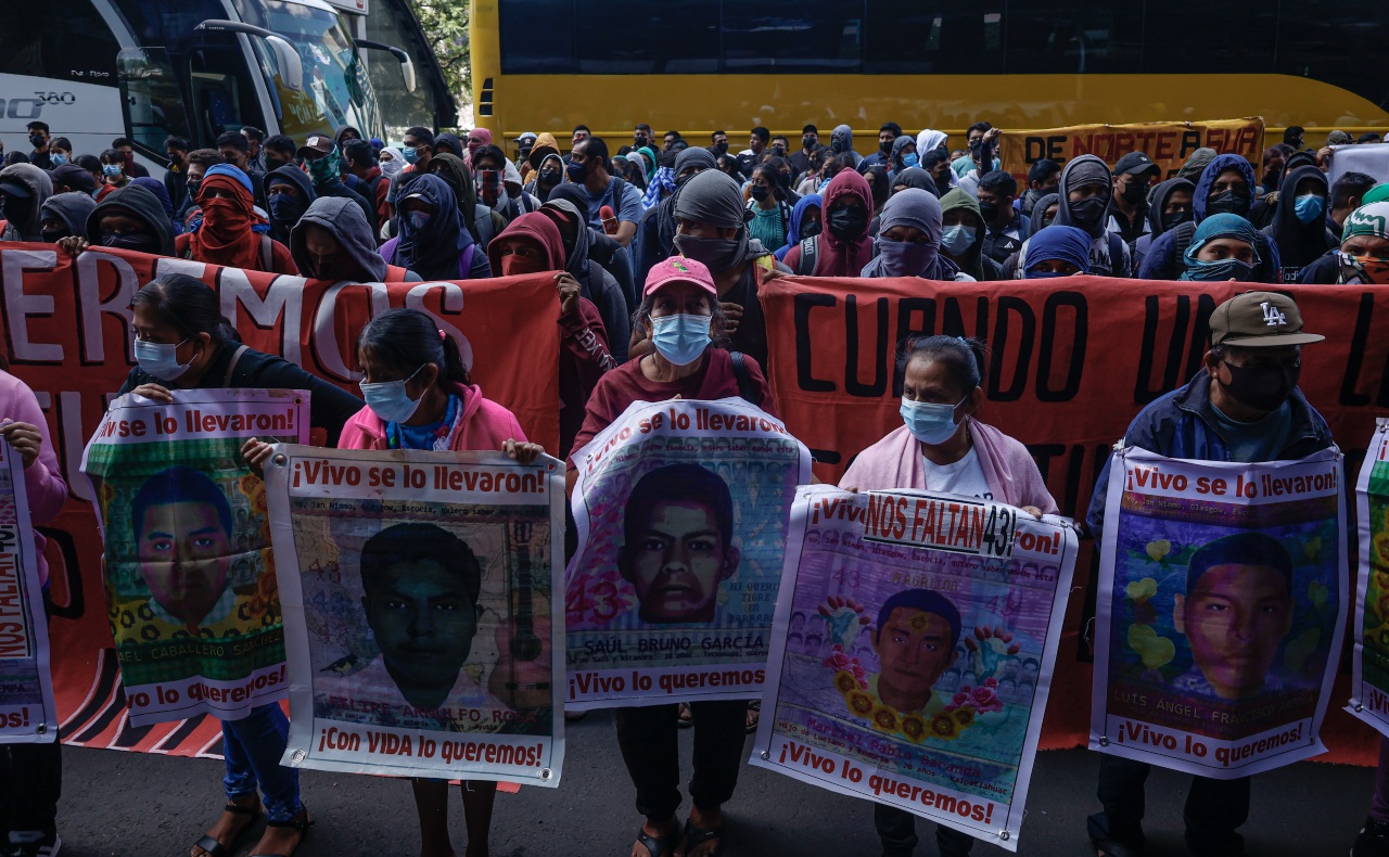 FGR canceló órdenes de aprehensión contra presuntos involucrados en caso Ayotzinapa