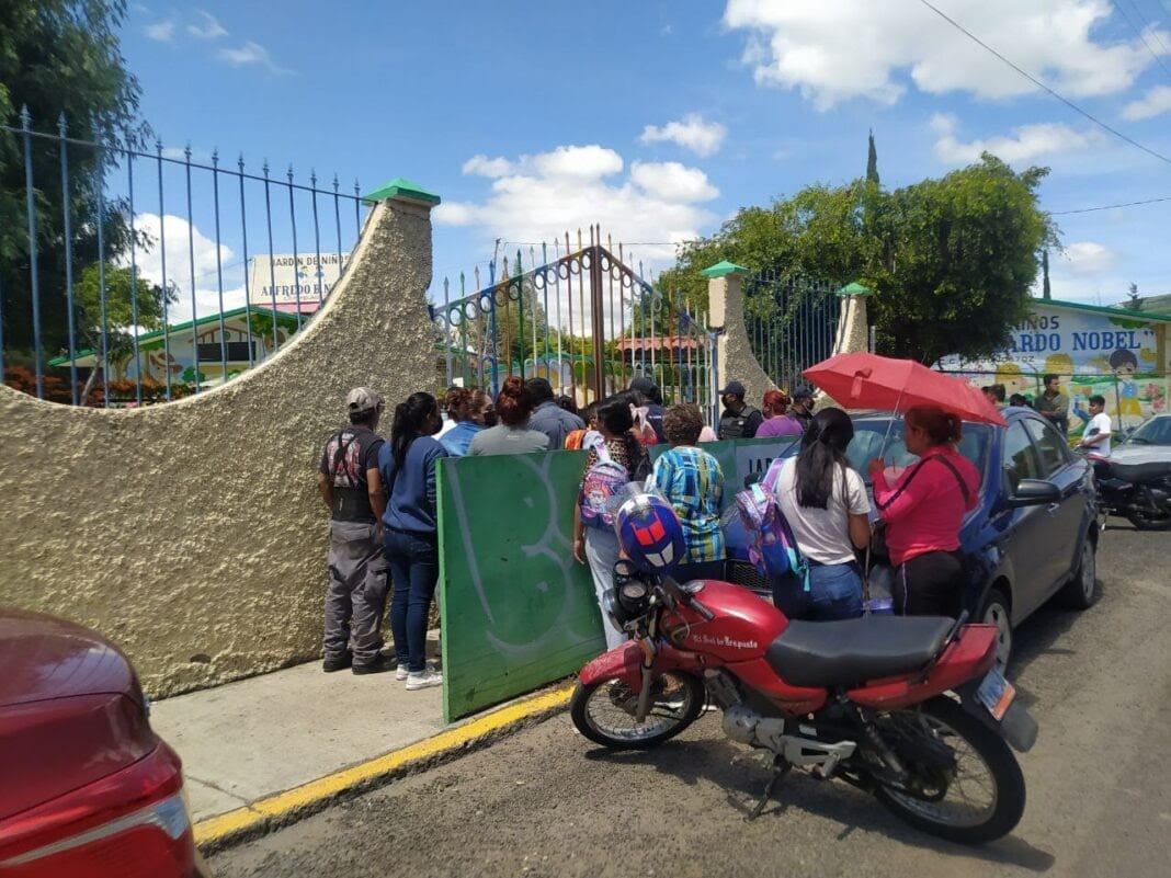 Padres de familia de kínder en Guanajuato señalan a intendente por caso de abuso sexual en menor