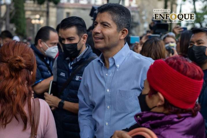 Barbosa señala que Eduardo Rivera fue enviado por el PAN a cometer actos anticipados de campaña