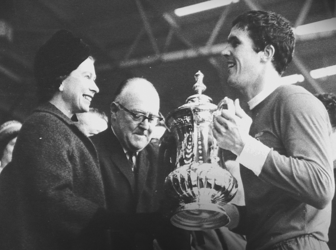 Se suspendió la Premier League por la muerte de la Reina Isabel II 